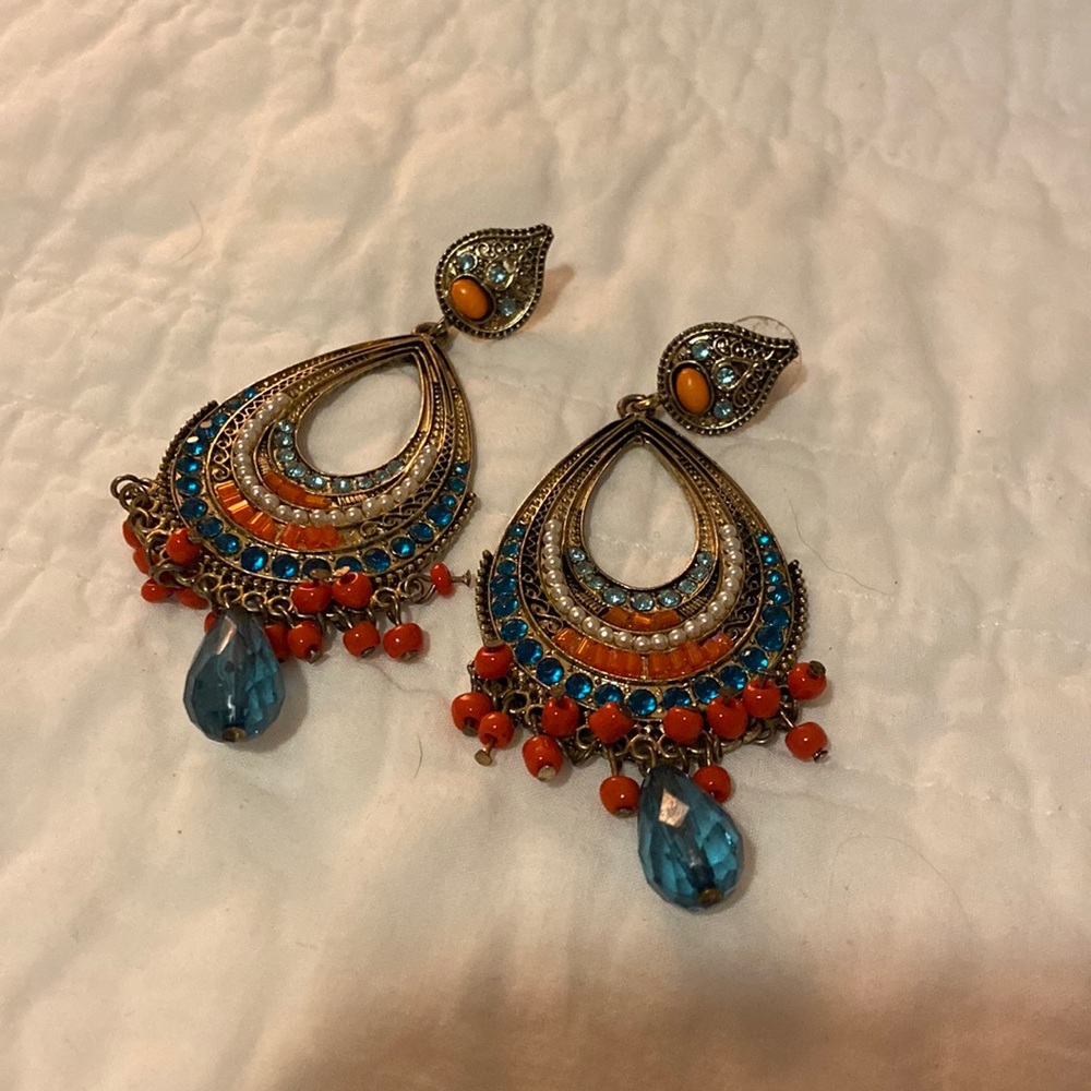 Gold colorful earrings